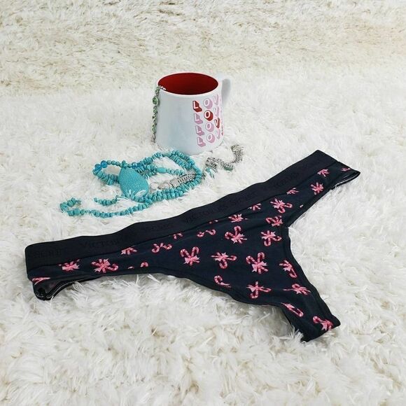 VS  Black Floral Print THONG LARGE - Picture 1 of 4